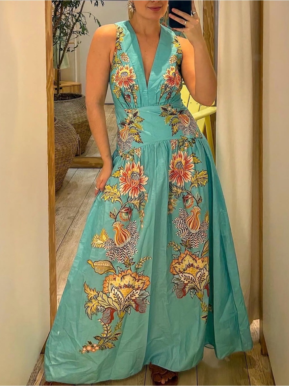 FARM Rio Turquoise Floral V-Neck Maxi Dress - Picture 1 of 2